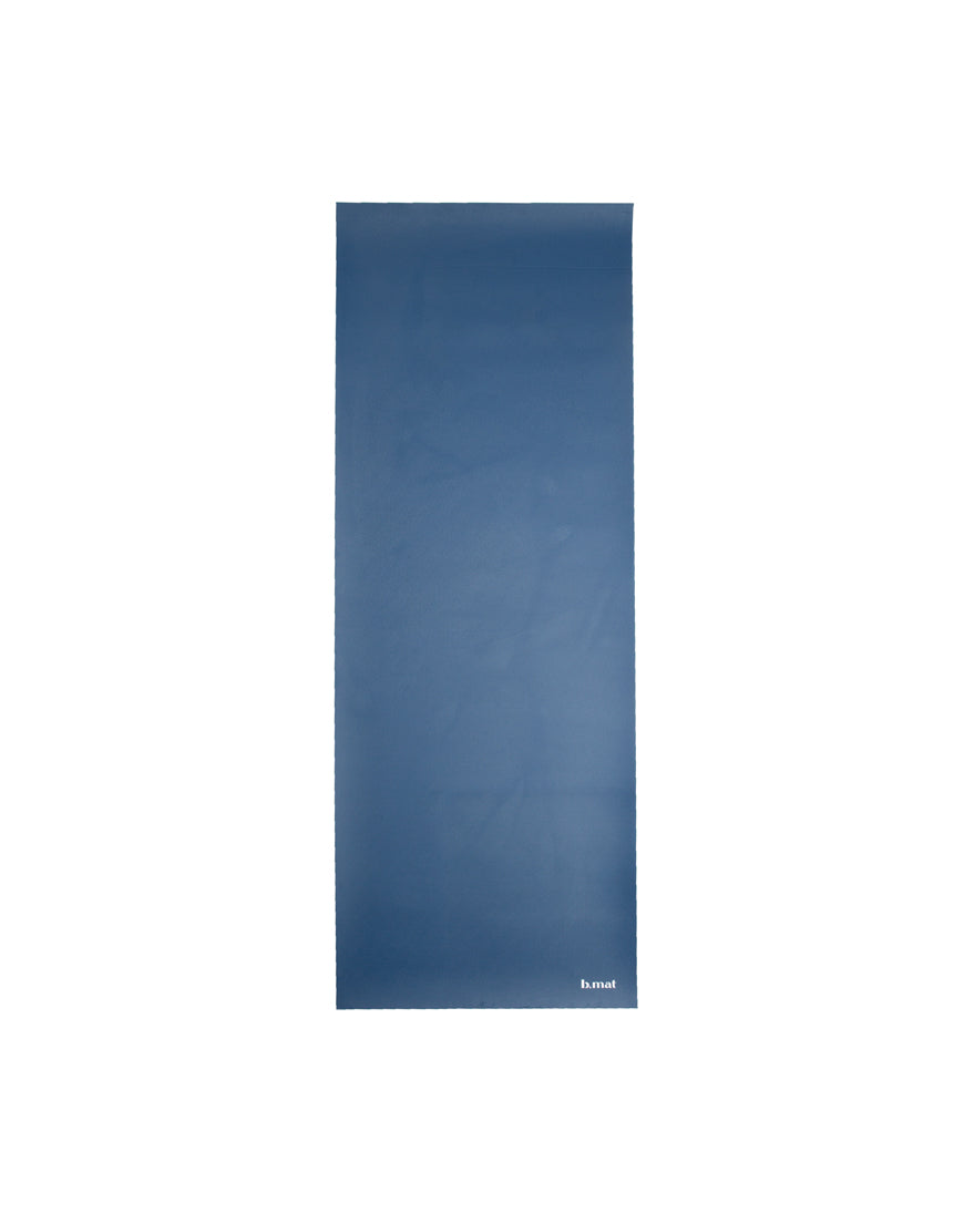 b, mat traveller 2mm yoga mat - grippy & compact – b, halfmoon