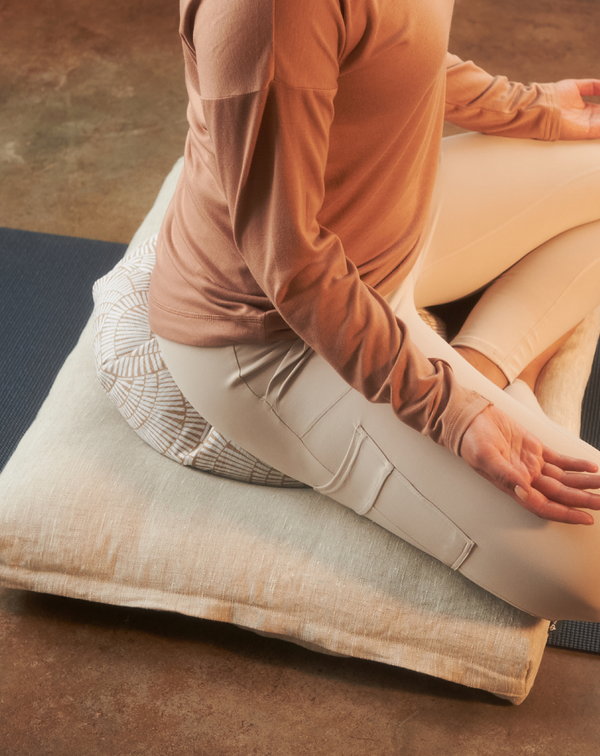 Halfmoon Meditation Cushion